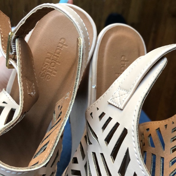 Tan heals - Picture 5 of 5